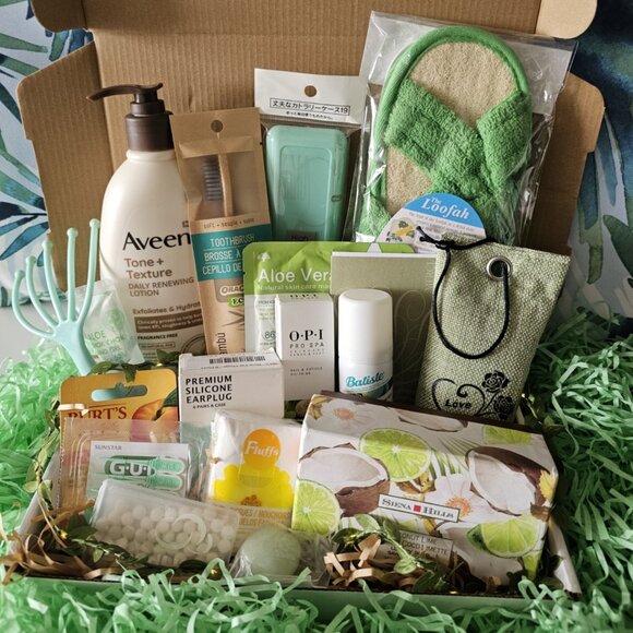 Green Goodness Essentials Box - Picture 1 of 16